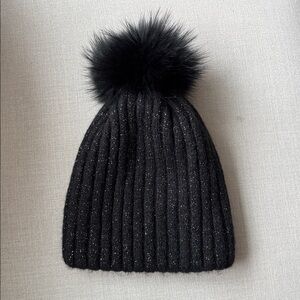 Black Knit Pom-Pom Beanie